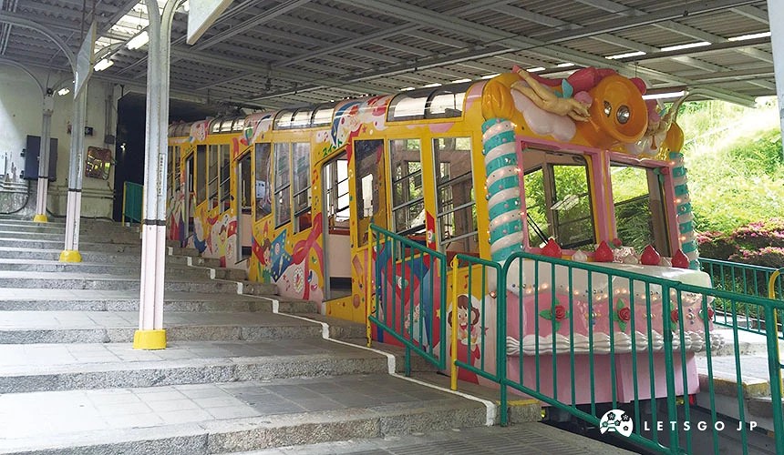 以生日蛋糕為主題的 SWEET 列車