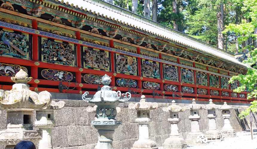 「陽明門」兩旁的「迴廊」被列為日本國寶