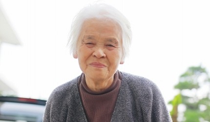 你不學永遠不知道的日本四字熟語《數字篇》的「九十九髪」形象圖