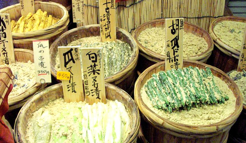日語慣用句米糠味噌臭掉(糠味噌が腐る)形象圖