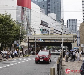 大阪車站轉車梅田車站轉乘大阪交通教學梅田交通路線出口整理文章大阪車站轉乘前往阪神電車HEP FIVEUmeda EST圖