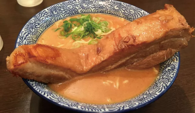 日本拉麵什麼配料「最受歡迎」？日本網友票選最愛拉麵配料排行榜，第一名也是你的愛嗎？