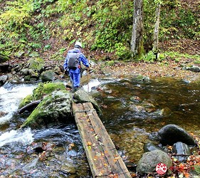 秋田內陸線景點推薦阿仁瑪塔吉站又鬼之湯瀑布探險體驗