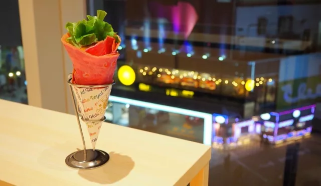 世界最好拍的壽司店！「藏壽司」原宿店新開幕：壽司可麗餅、夜景吧台區看得到東京鐵塔！