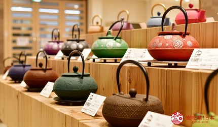 岩鑄彩色南部鐵器茶壺,設計感十足