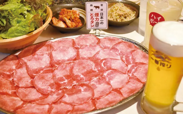 「琉球煙力 石垣島店」入口即化薄切牛舌燒肉、調酒只要88日圓！