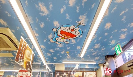 東京近郊川崎JR宿河原站站前的藤子・F・不二雄主題LAWSON天花板有哆啦A夢