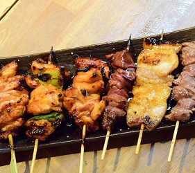 姬路自由行推薦美食餐廳姬路暖簾街MARUMASA家烤串