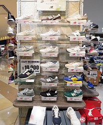 ABC-MART內的New Balance賣場