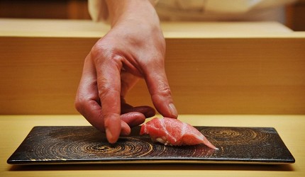 東京無菜單 OMAKASE 壽司「銀座すし嘉 はなれ」壽司示意圖