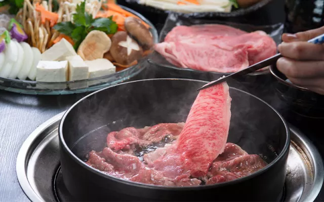 「近江・KADOMAN」：大啖 A5 近江牛燒肉、壽喜燒【琵琶湖餐廳推薦】