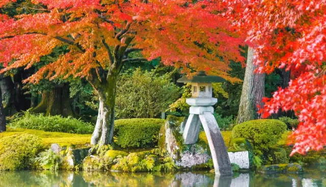 北陸賞楓景點16選：金澤兼六園楓葉必看、最佳紅葉觀賞時間