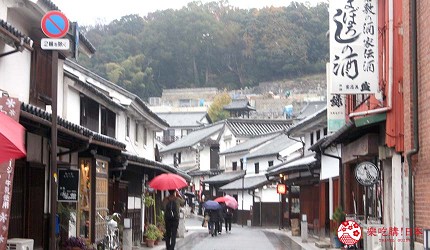 倉敷美觀地區下雨時的街景