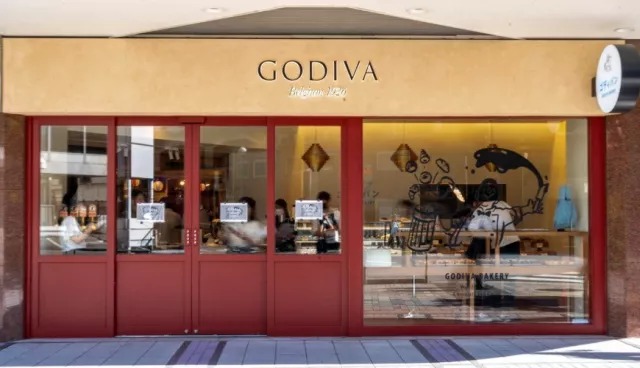 全球首間「GODIVA Backery」就在東京！開箱人氣巧克力麵包、線上整理券抽選完整教學