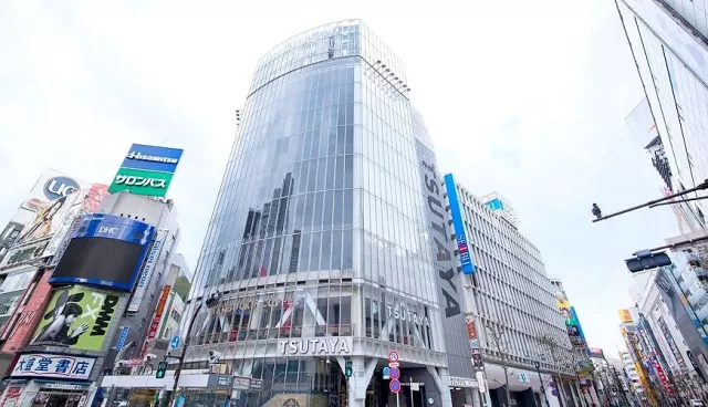澀谷路口地標「SHIBUYA TSUTAYA」重生！星巴克、寶可夢卡牌、動漫書店娛樂新據點！