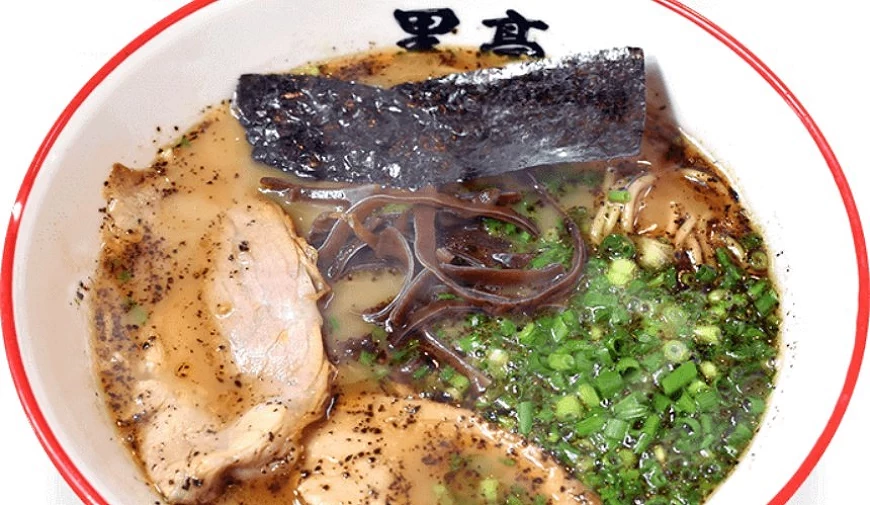 有叉燒、蔥蒜的熊本拉麵
