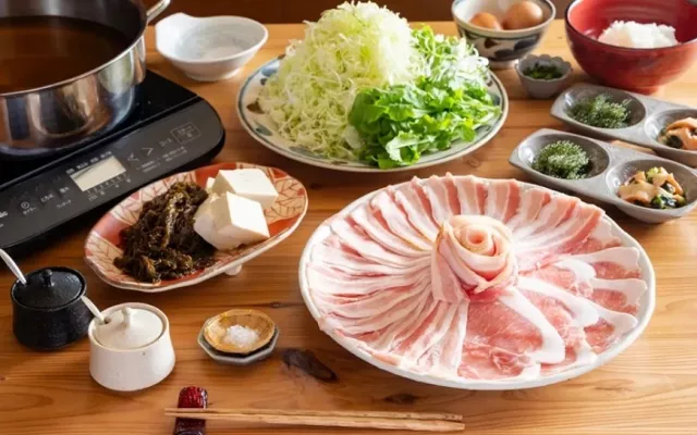 那霸涮涮鍋推薦「CHABU」：旭橋站走路僅3分鐘，阿古豬涮涮鍋必吃這一家 的縮圖