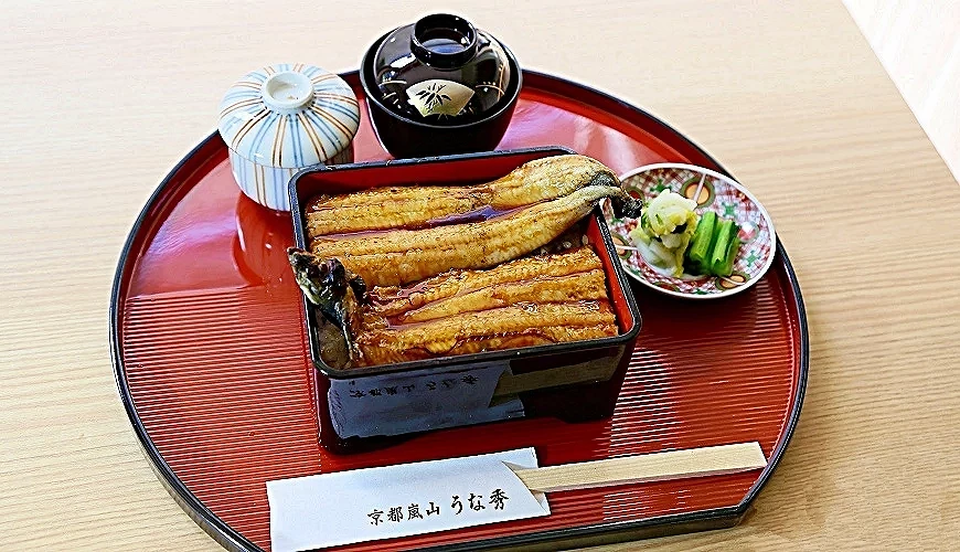 消費滿3,000円，可享500円折扣