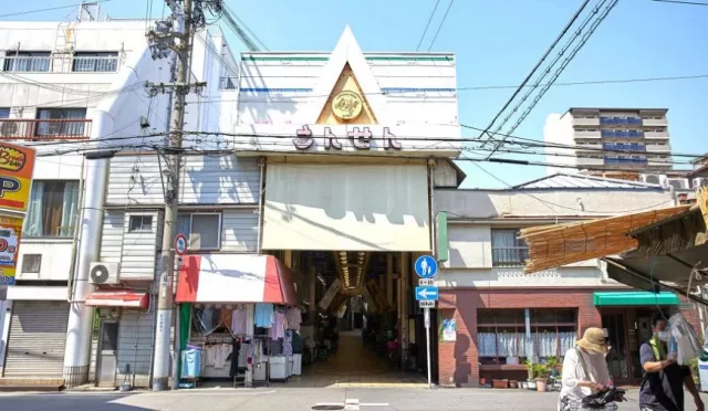 關西8條「小眾復古商店街」：跟在地人一起逛日本最古木造市場、百鬼夜行街道！