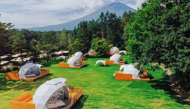 8座看得到「富士山」的露營場：湖畔、帳篷、小木屋，在巨大富士山下搖曳露營！