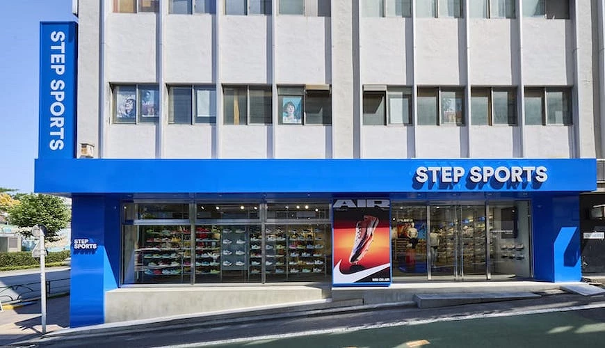 STEP SPORTS TOKYO FLAGSHIP STORE：東京跑鞋專賣店，免稅再享7%OFF
