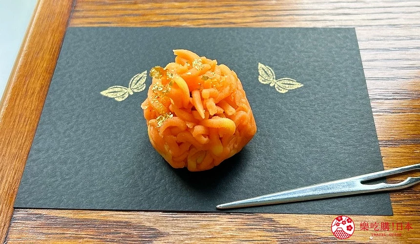參考速水御舟《炎舞》所做成的和菓子