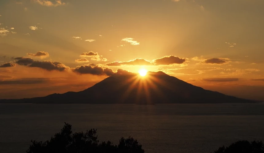 有「鑽石櫻島」之稱的美景