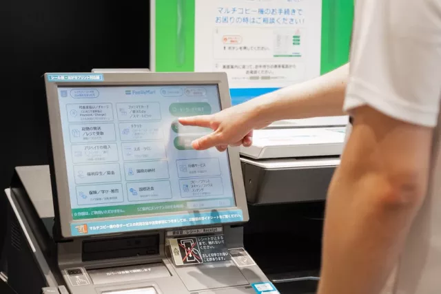 日本全家才買得到的特別紀念品！「famima PRINT」印出喜愛的偶像和角色