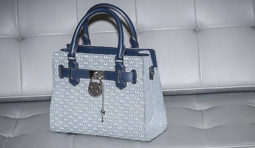 MICHAEL KORS 深受都會上班族喜愛