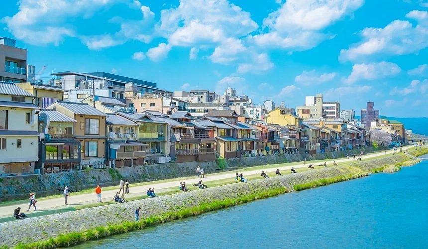鴨川川床風景照片