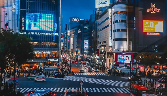 澀谷一日遊行程懶人包：十字路口必打卡、宮下公園散策、SHIBUYA SKY賞夜景