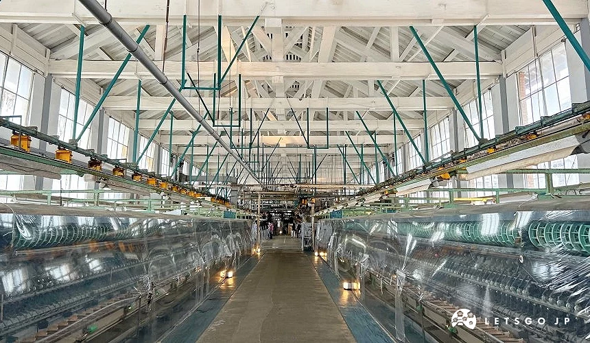 設有300台金屬製繅絲機的繅絲所