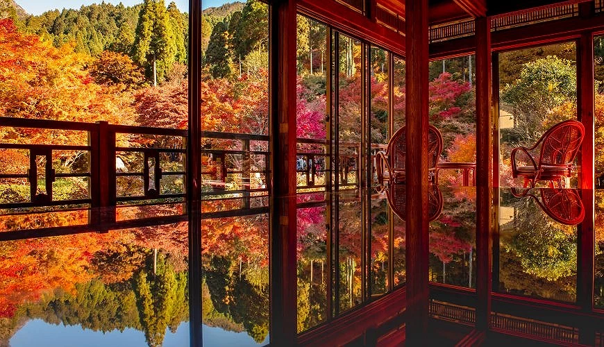 「風遊山莊」可利用桌面倒影拍出夢幻美景