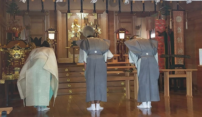 可以一睹平常看不到的神社正殿