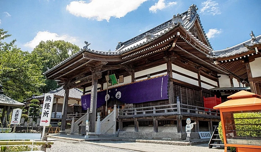 曼荼羅寺是弘法大師家族的菩提寺