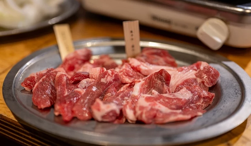 未調味的小羊肉