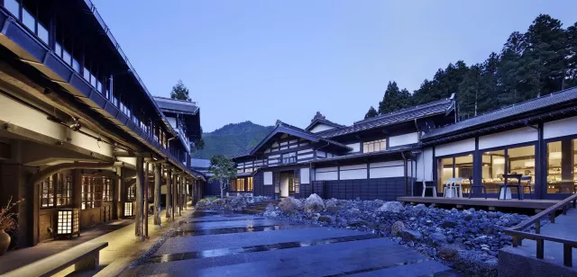新潟住宿推薦「龍言旅館 ryugon」：高級古民宅內泡溫泉、品美食，體驗雪國文化