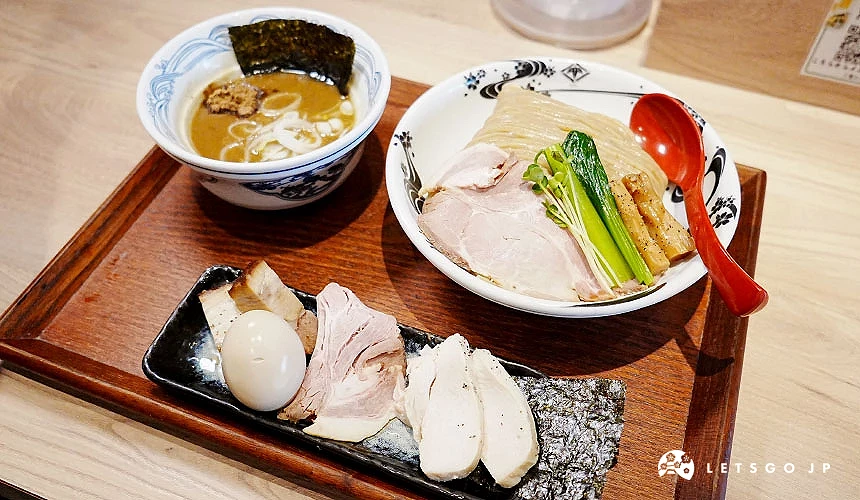 「別邸竹井」推薦菜單「特製濃厚雞豚骨沾麵」攝影:Angie