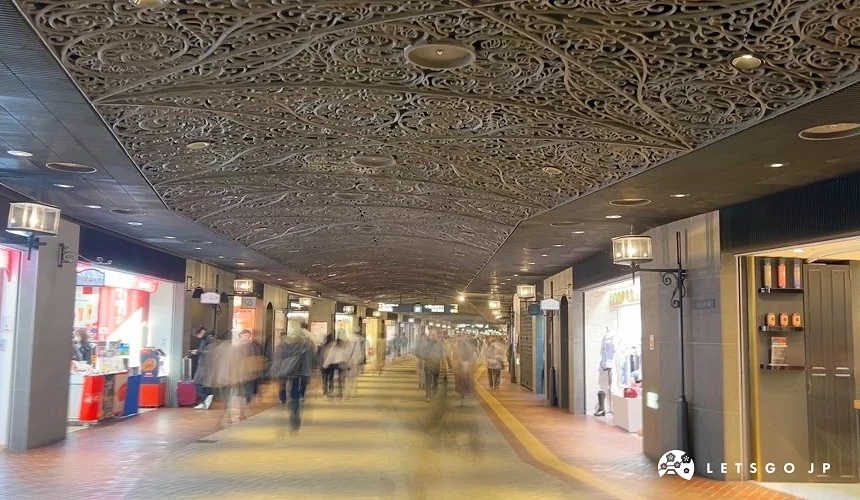 走路約10分鐘可到天神地下街