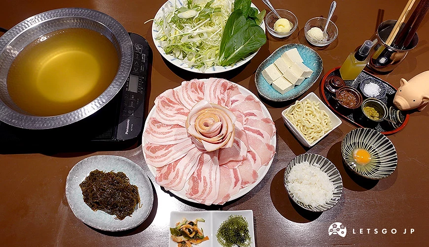 「CHABU 那霸東町店」最被推薦的「CHA-BOO~ 奢華套餐」