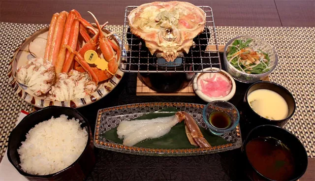 「MIKUNI隱居處」大啖進貢皇室等級福井越前蟹、海鮮料理【東尋坊美食】 的縮圖