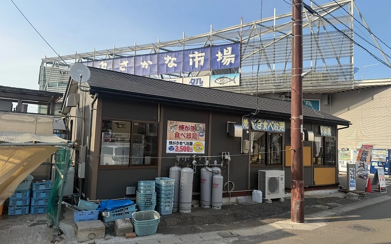 松島魚市場店鋪側面小屋
