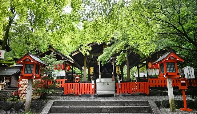 嵐山野宮神社的外觀大景