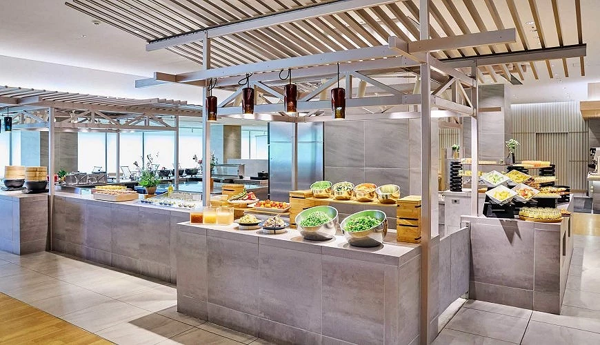 「晚餐 Buffet 區」嚴選當季食材,打造美味和洋料理