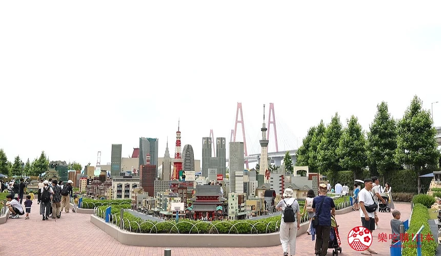 使用超過1,000萬塊 LEGO® 打造的「迷你樂園」