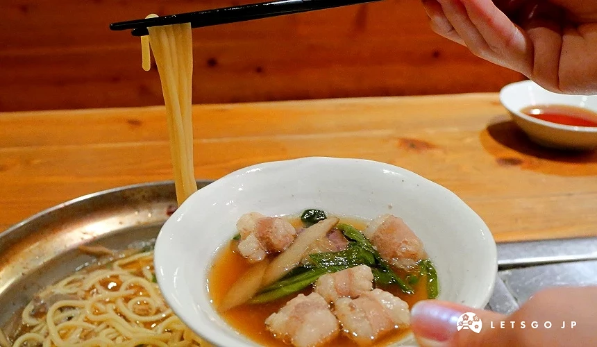 強棒麵與牛腸鍋