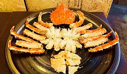 出示優惠券，即可獲得「無酒精飲料乙杯」（一組客人上限五杯）