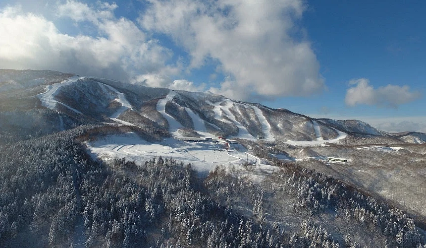 「夏油高原滑雪場」全景