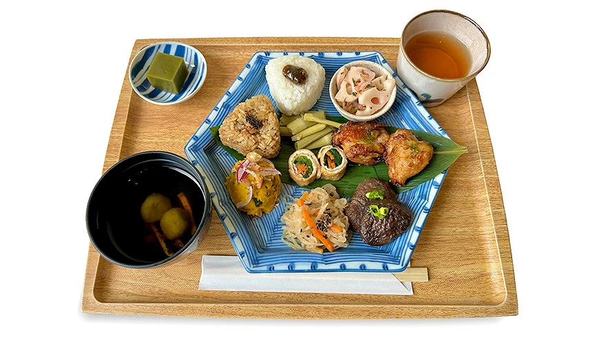 CHA CAFÉ ASUNARO的御膳