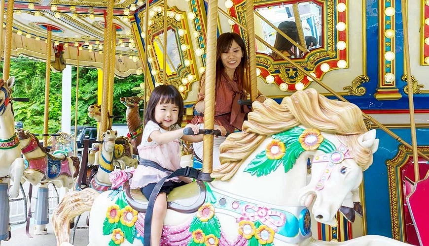 太宰府遊樂園內的母女